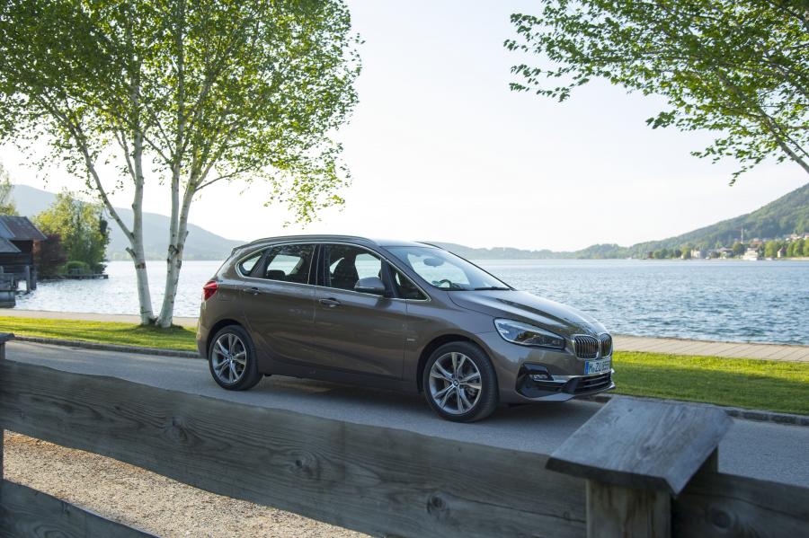  BMW 220d Active Tourer Luxury Line (F45) 2018 года  (WW) (фото 3 из 16)